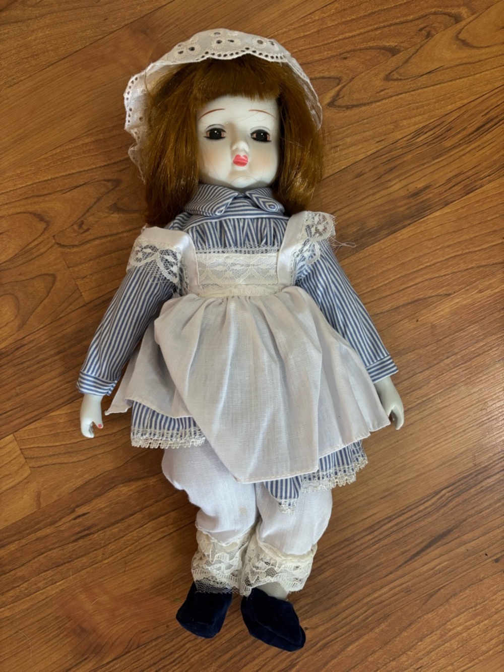 Dynasty Doll collection vintage Porcelain 1970’s collection in Blue & White Dr